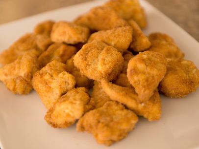 fn_picky-eaters-chicken-nuggets_s4x3-jpg-rend-sni12col-landscape